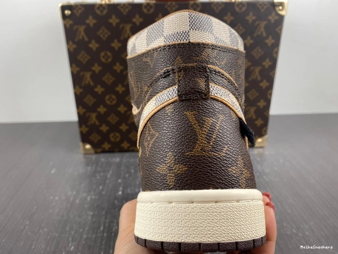 MaikeSneakers OFF-WHITE Jordan Air x LV 1 0804